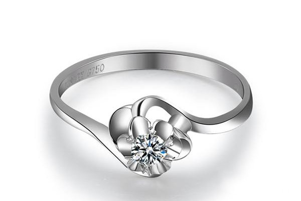 爱恋珠宝钻石五年原价回收