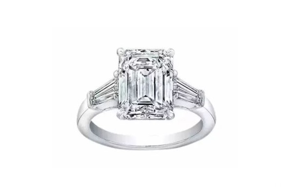 格拉夫钻戒能回收吗