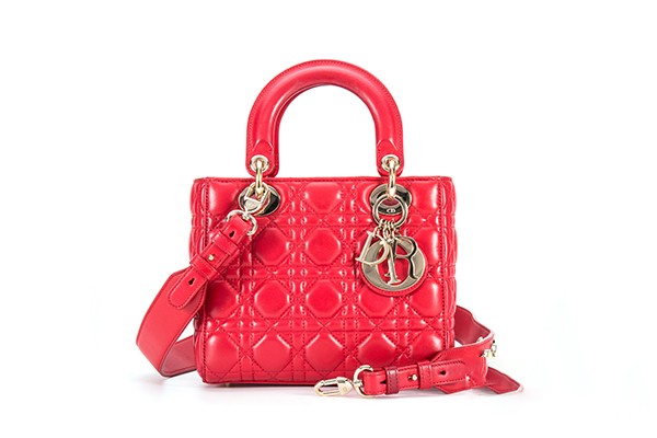 迪奥经典款包二手能卖多少 迪奥经典款包二手能卖多少