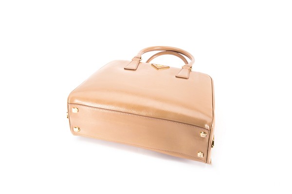 普拉达包包回收