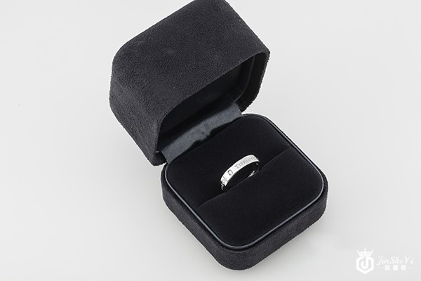 回收蒂芙尼戒指 回收蒂芙尼戒指