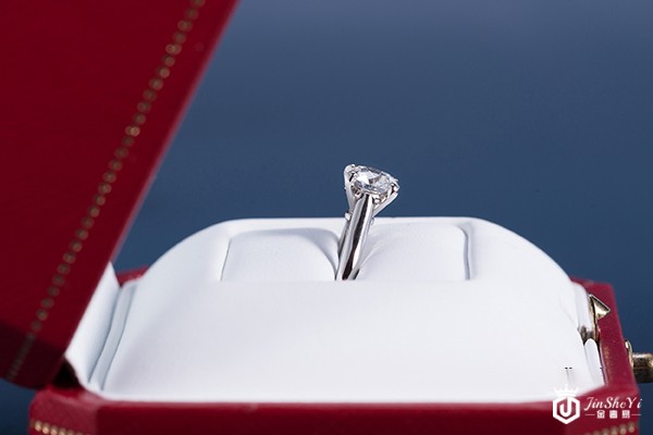 深圳周大福钻戒回收价格一般怎么算？