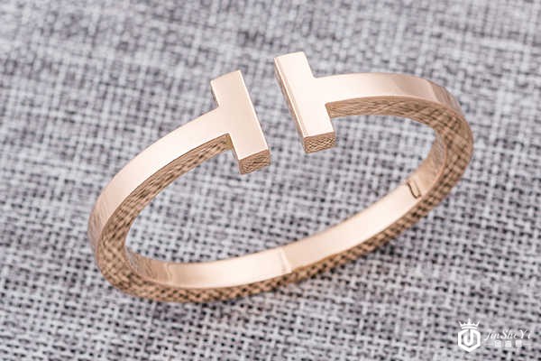 二手蒂芙尼手镯可以回收