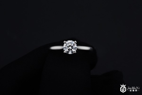 上海钻戒回收是怎么算价钱的