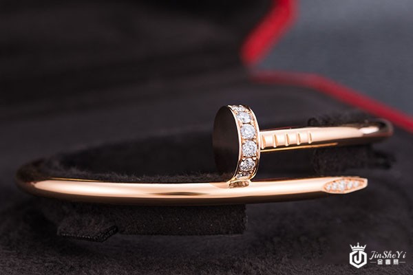 回收卡地亚钉子手镯