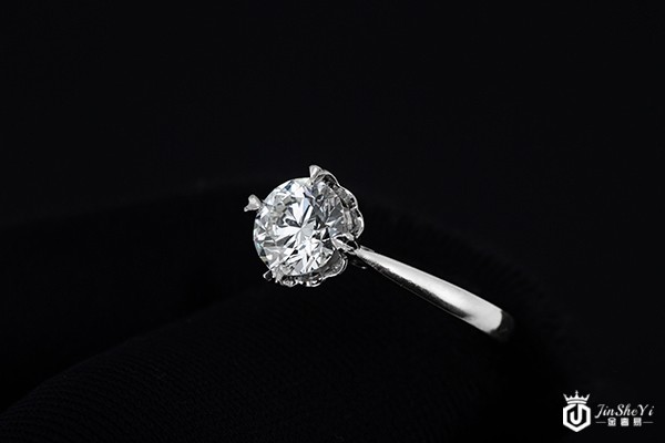 金伯利钻石高价回收