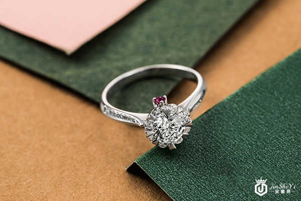 北京哪里回收钻石