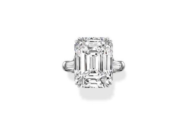 海瑞温斯顿钻戒怎么回收，上海金奢易网能回收几折,金奢易网