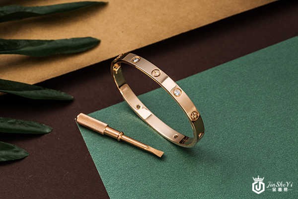 卡地亚手镯回收价格