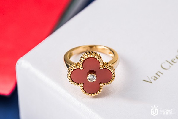 梵克雅宝戒指回收价格