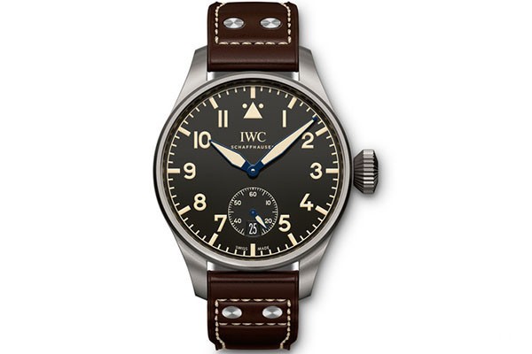 上海万国飞行员系列IW510301手表回收价格是多少