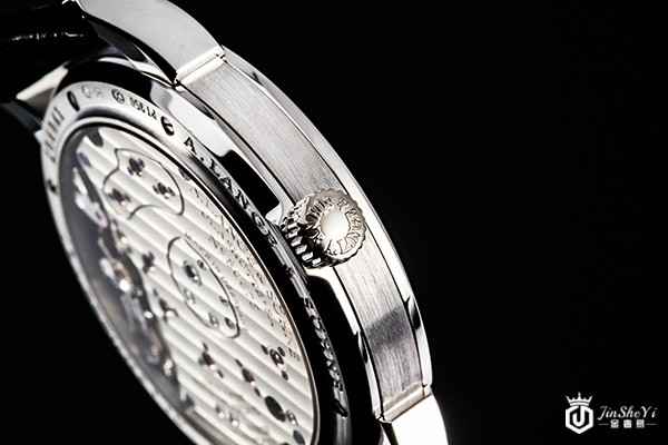 二手朗格手表是怎么回收的？上海哪里可以回收？