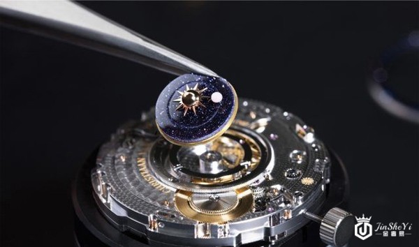 梵克雅宝二手手表在上海手表回收店回收什么价格？金奢易网