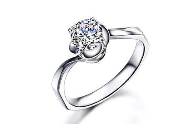 1579255446744785.jpg 深圳一克拉钻戒回收