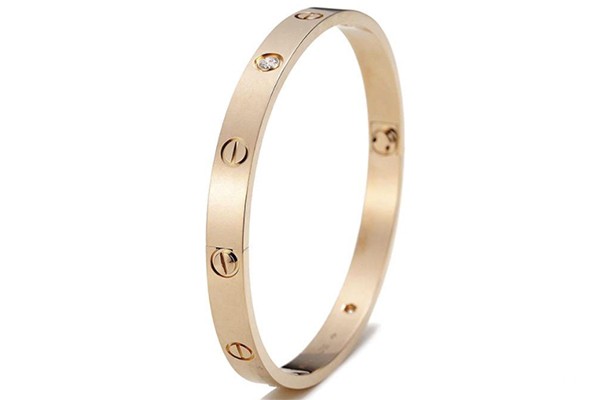 1578730670377920.jpg 深圳卡地亚手镯回收