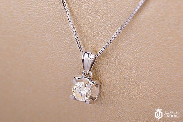 老凤祥钻石首饰回收多少钱一克？宁波哪里可以回收？