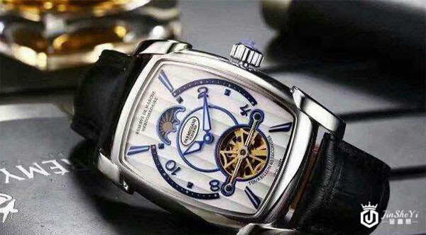 1585896940213888.jpg 北京回收帕玛强尼吗