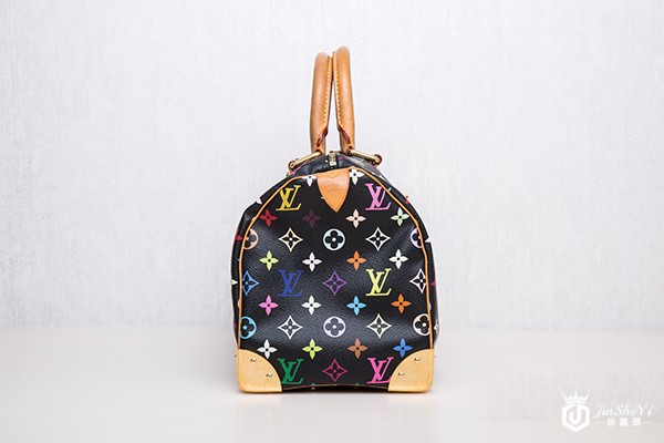 Lv和古驰二手包包回收哪个回收价格高？南京哪里回收古驰包包