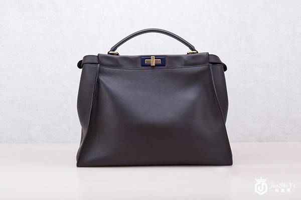 芬迪peekaboo包包的回收行情如何？深圳哪里可以回收？