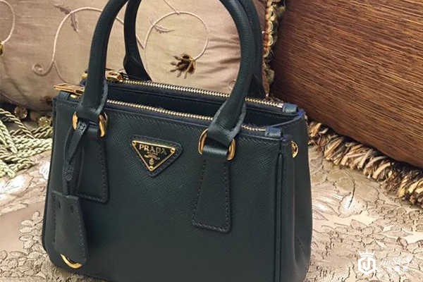 深圳二手普拉达包包回收价格是多少钱? 深圳二手普拉达包包回收价格是多少钱?