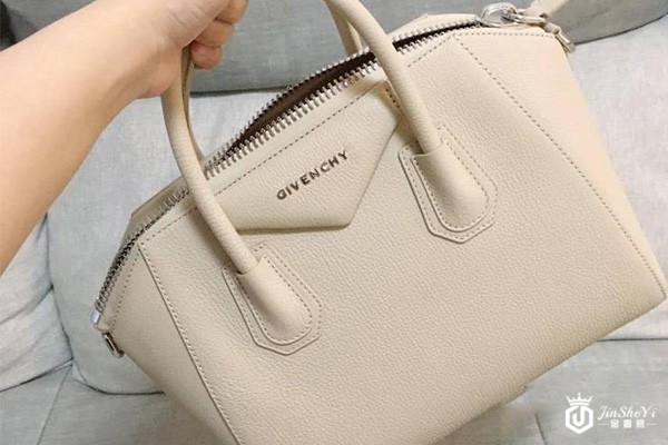 纪梵希包包 名牌包包回收