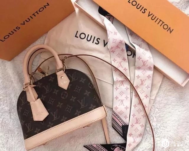 天津LV名包回收