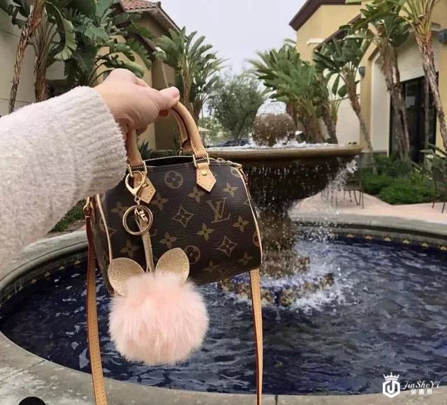 天津LV名包回收