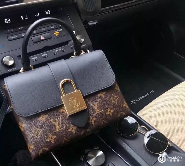 天津LV名包回收