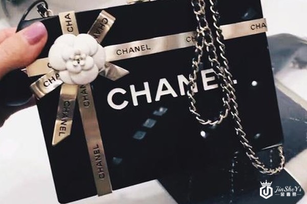 香奈儿山茶花礼盒晚宴包回收