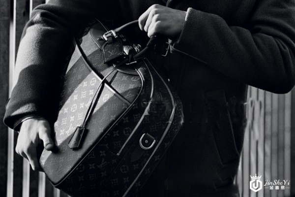 LV男士包包回收价格