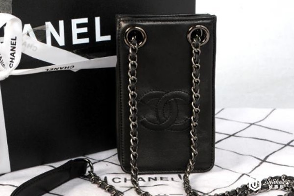 机双C标志款香奈儿手包 机双C标志款香奈儿手包