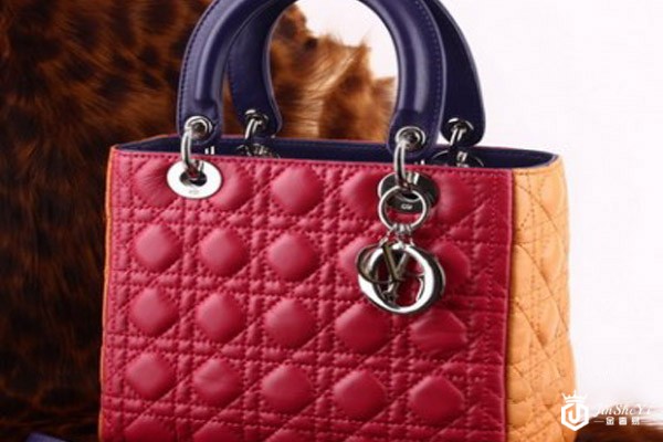 深圳迪奥二手包包回收价格