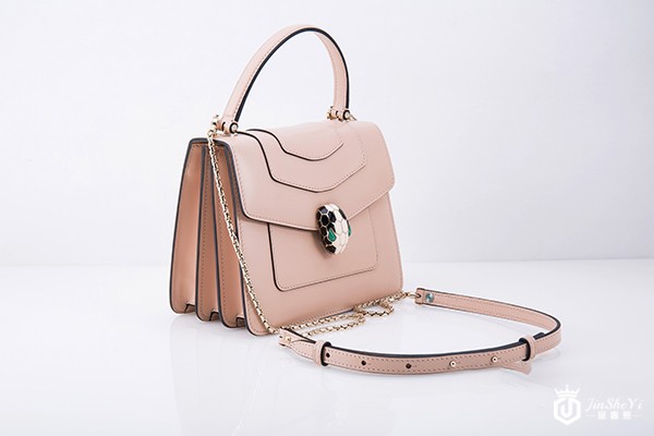 宝格丽二手蛇头包包回收价高吗?上海虹口哪里可以回收? 宝格丽二手蛇头包包回收价高吗?上海虹口哪里可以回收?