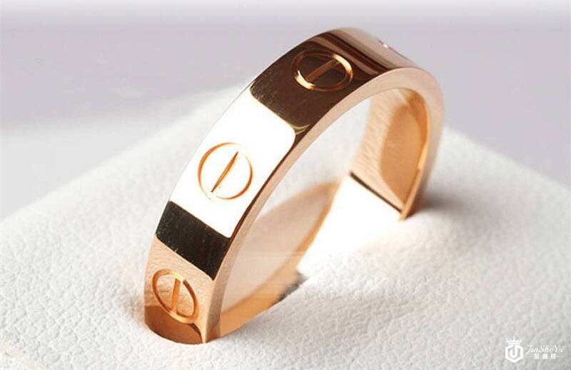 上海哪里有高价回收卡地亚(cartier)love戒指?