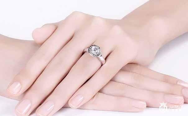 钻石戒指二手价