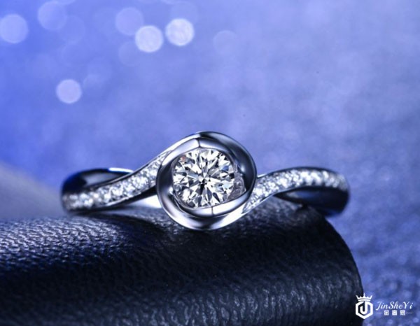 钻戒回收多少钱