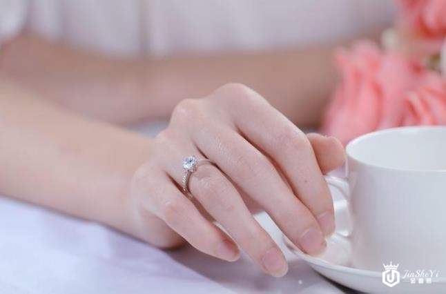 钻戒能卖多少钱